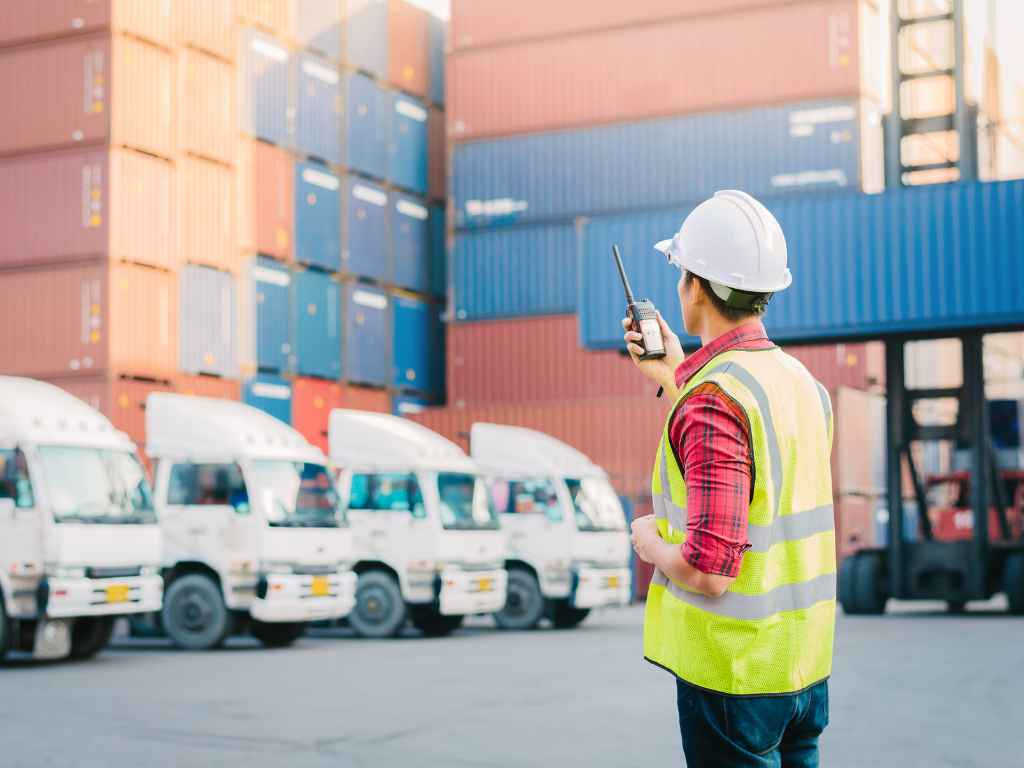 5 Reasons to Start a Logistics Business in India Now