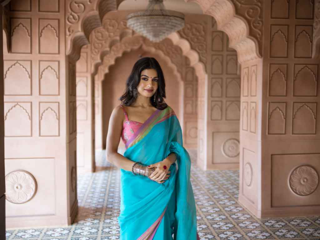 10 Advantages of Running a Saree Business